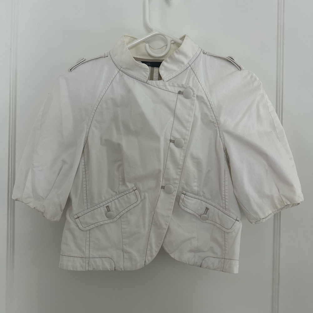 Stylish White Cropped Jacket